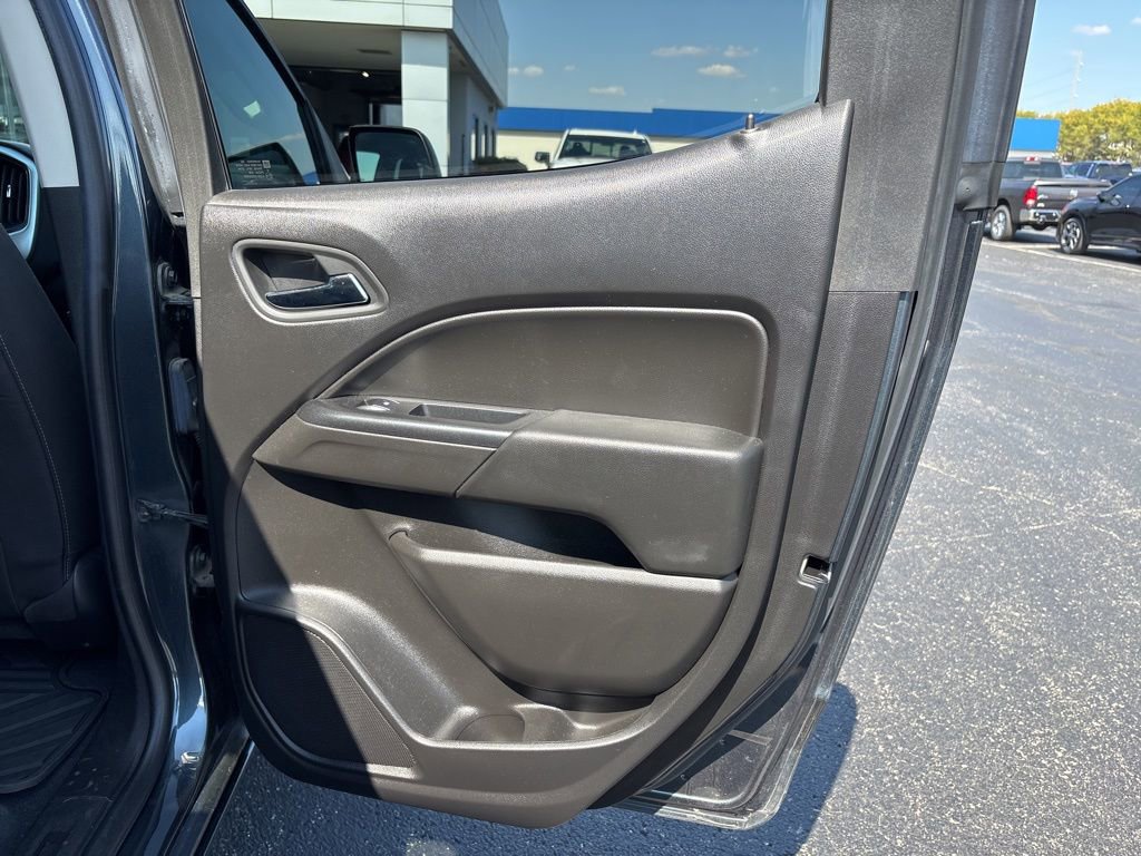 2019 Chevrolet Colorado LT photo 15