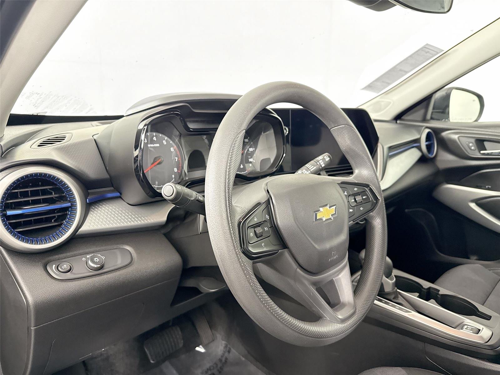 2024 Chevrolet Trax LS photo 10