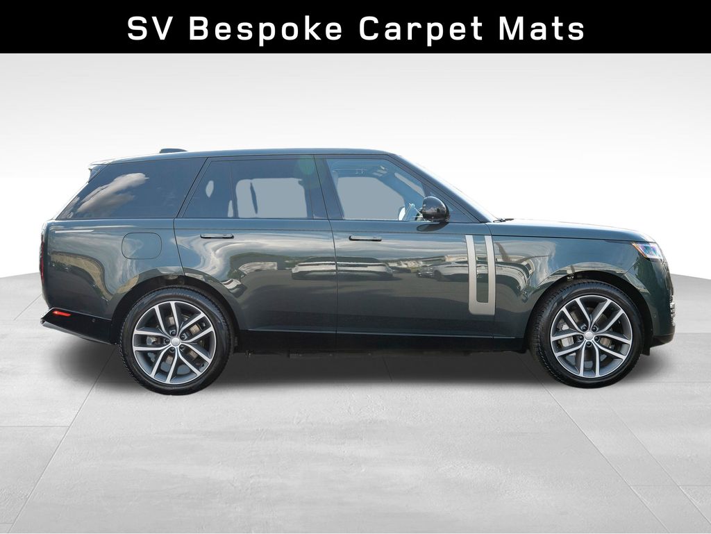 2025 Land Rover Range Rover SE photo 8