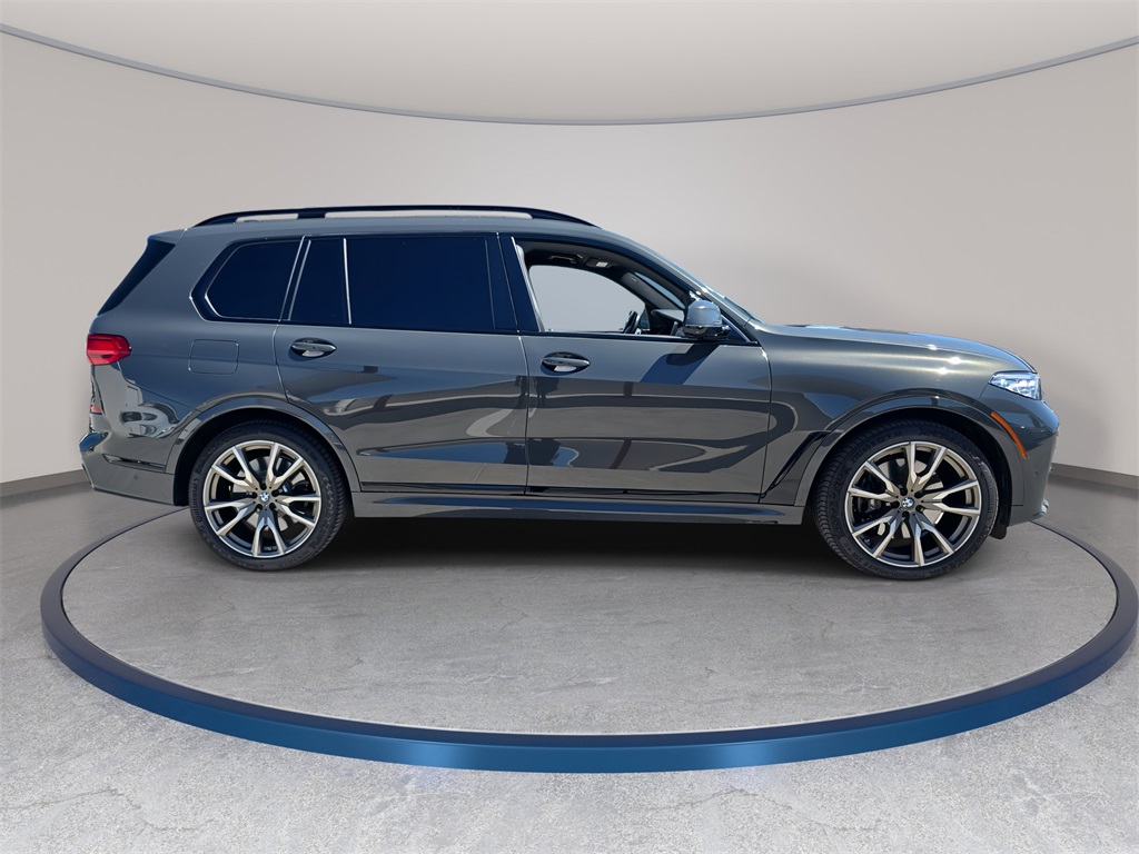 2022 Bmw X7 M50i photo 4