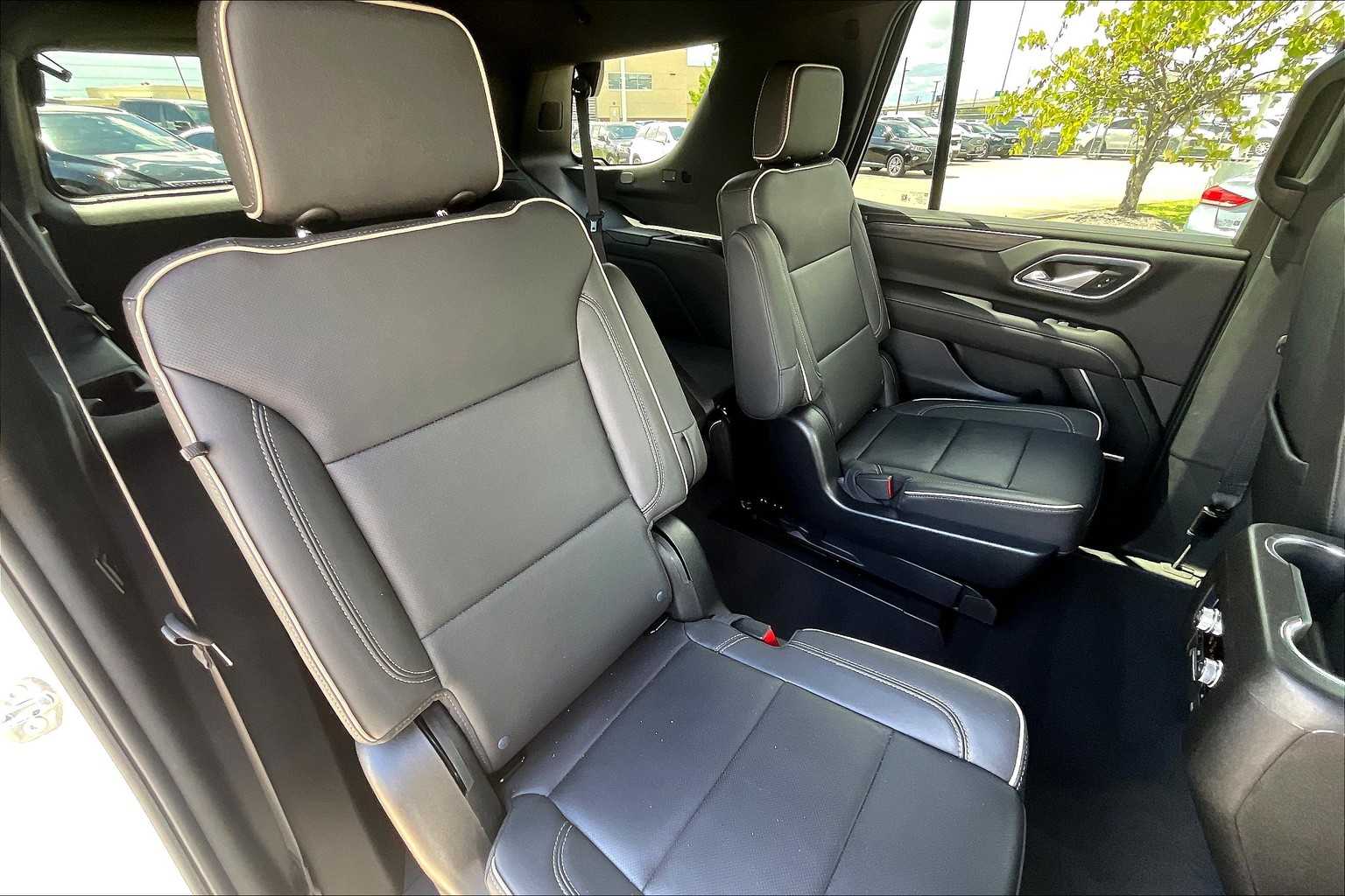 2022 Gmc Yukon SLT photo 16