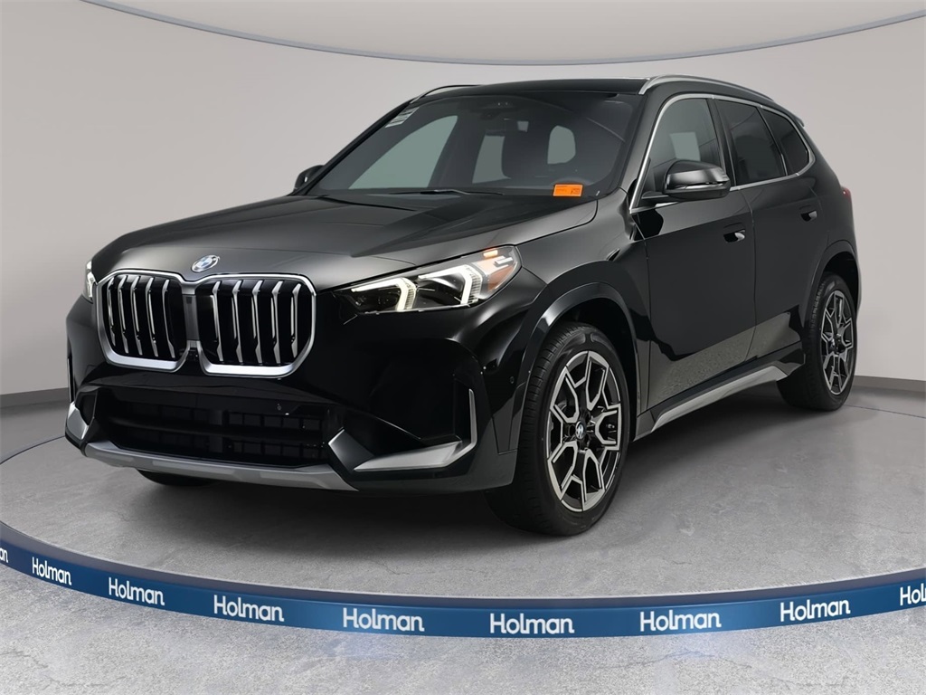2026 BMW X1 28i's photo