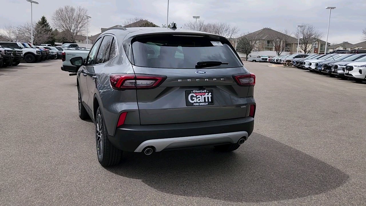 2025 Ford Escape Plug-In Hybrid photo 2
