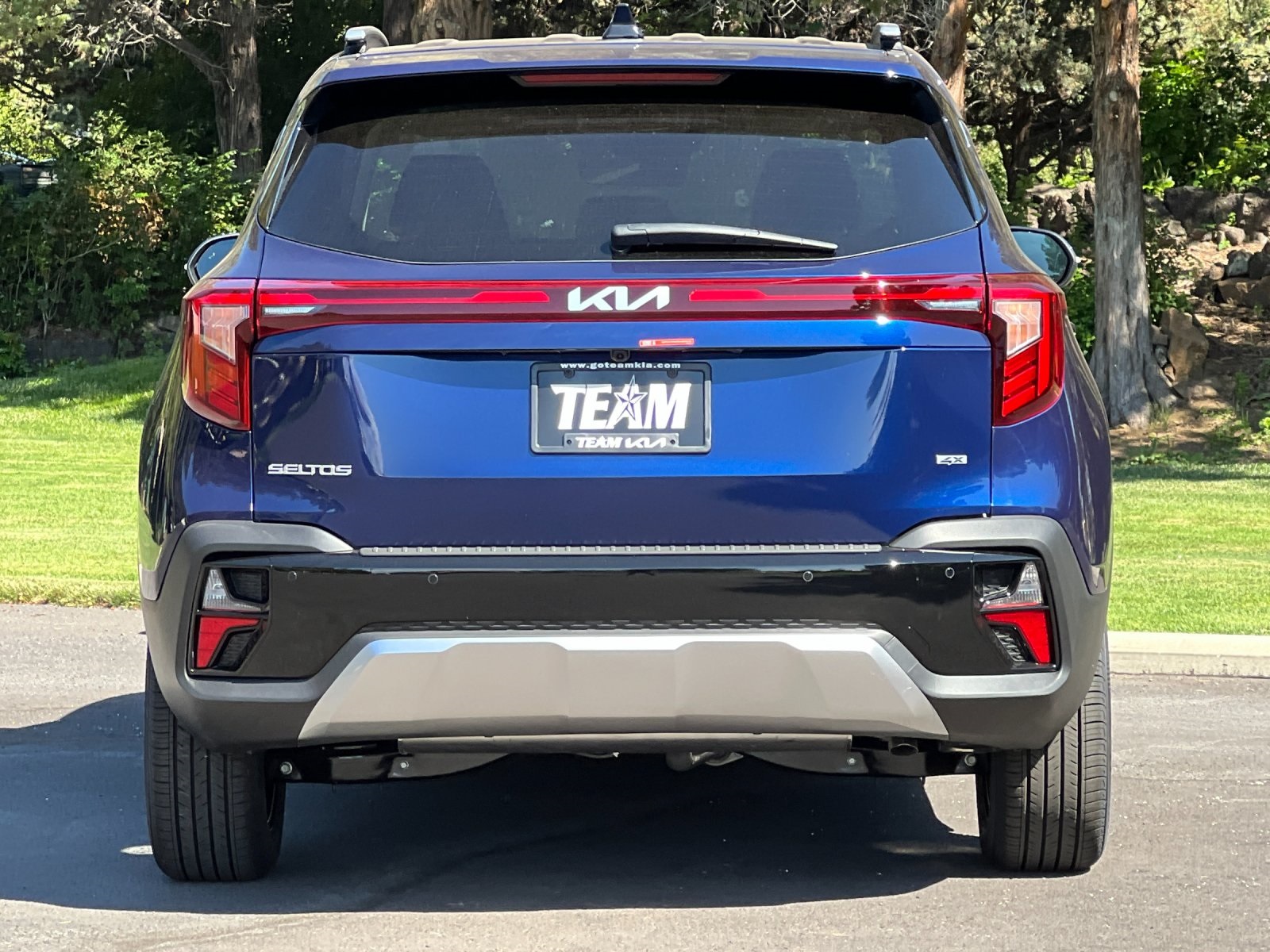 2026 Kia Seltos EX photo 2
