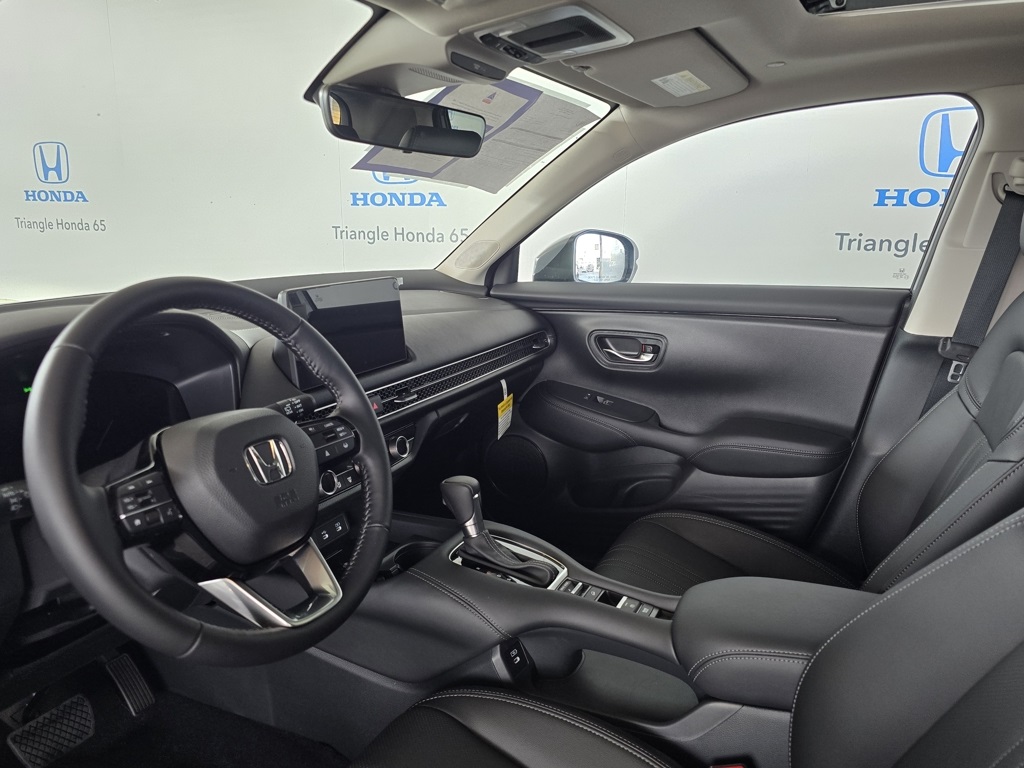 2026 Honda HR-V EX-L photo 13