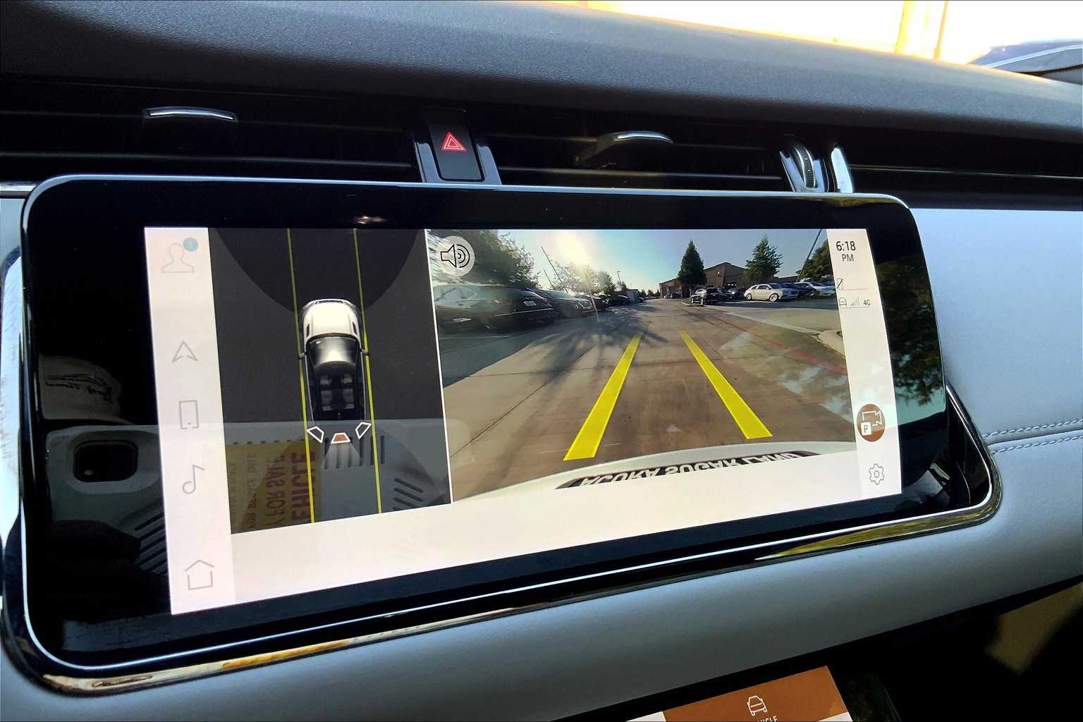 2023 Land Rover Range Rover Evoque R-Dynamic SE photo 23