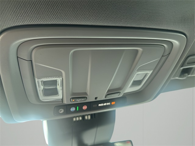 2022 Chevrolet Silverado LT 1500 photo 22