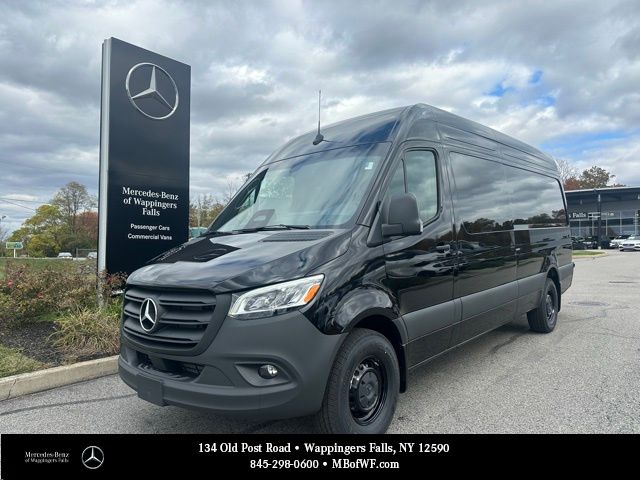 2026 Mercedes-Benz Sprinter Cargo Van Base's photo