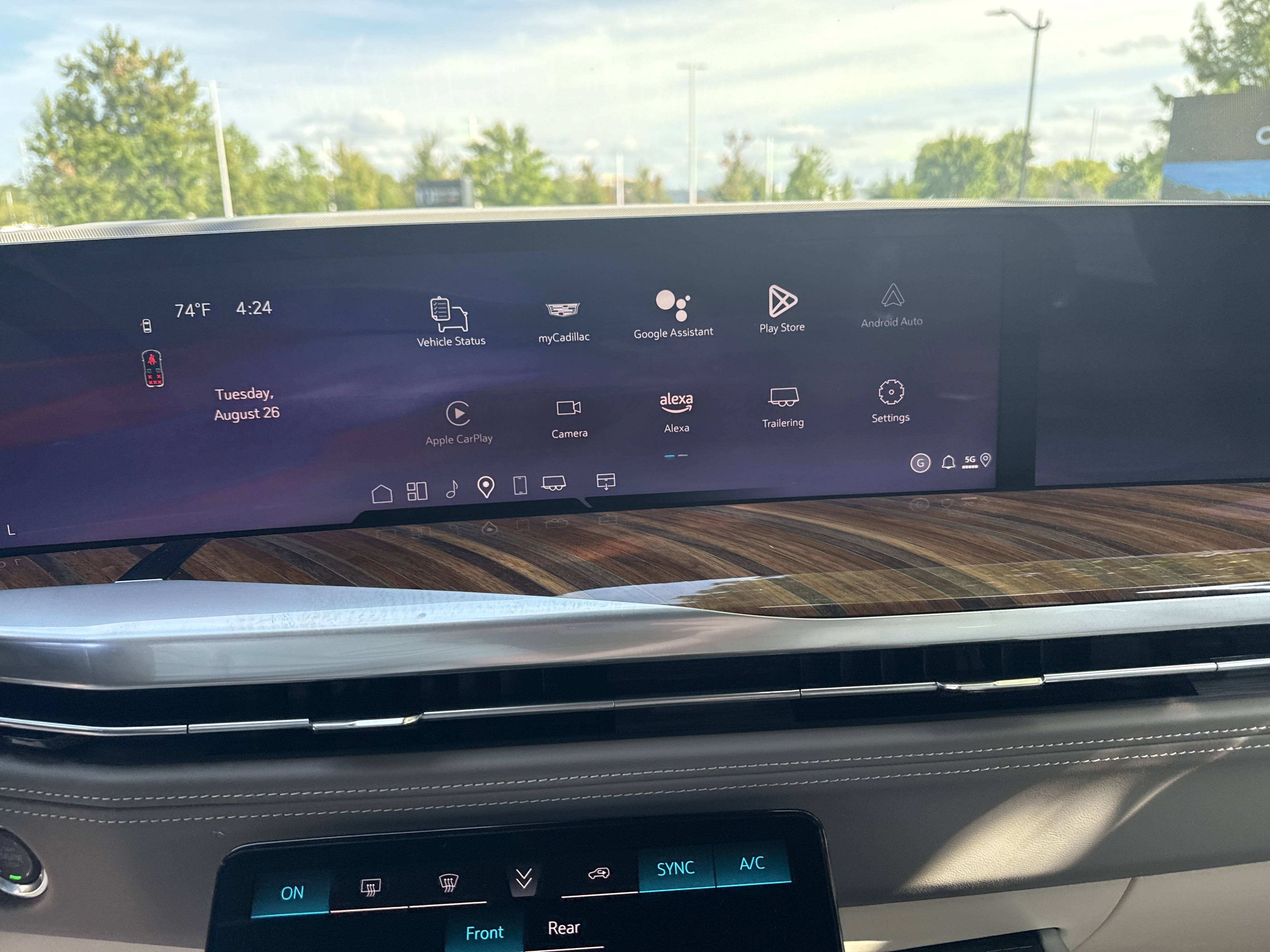 2025 Cadillac Escalade ESV Sport Platinum photo 14