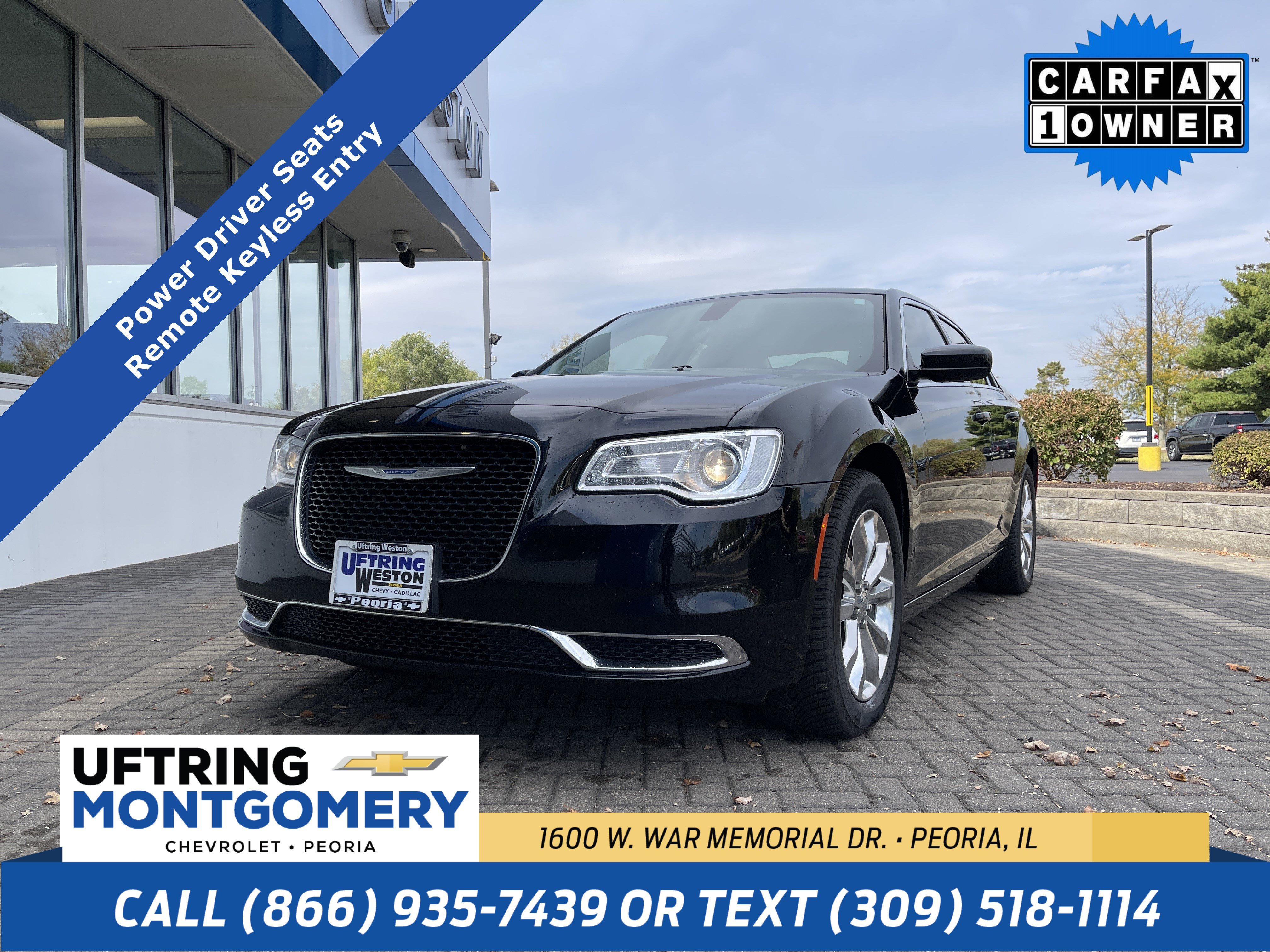 2022 Chrysler 300 Touring's photo