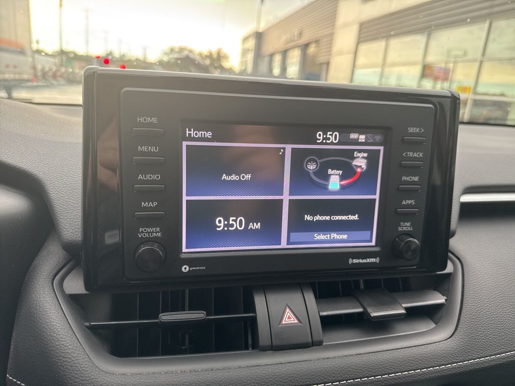 2020 Toyota RAV4 Hybrid LE photo 27