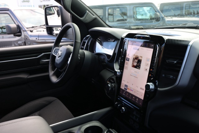 New 2026 Billet Silver Metallic Clear-Coat Exterior Paint RAM Big Horn/Lone Star image 18