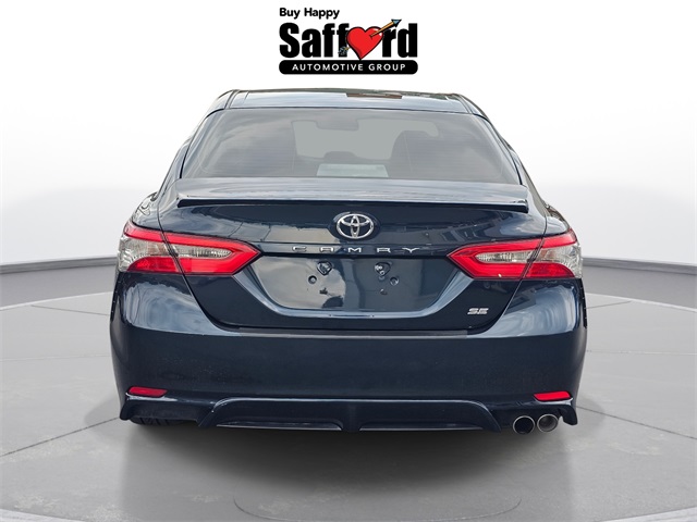 2018 Toyota Camry SE photo 5