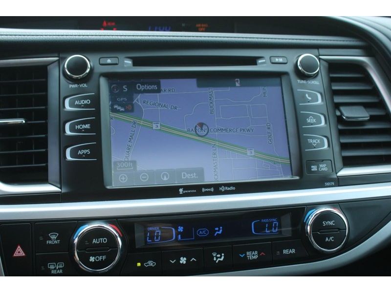 2018 Toyota Highlander SE photo 17