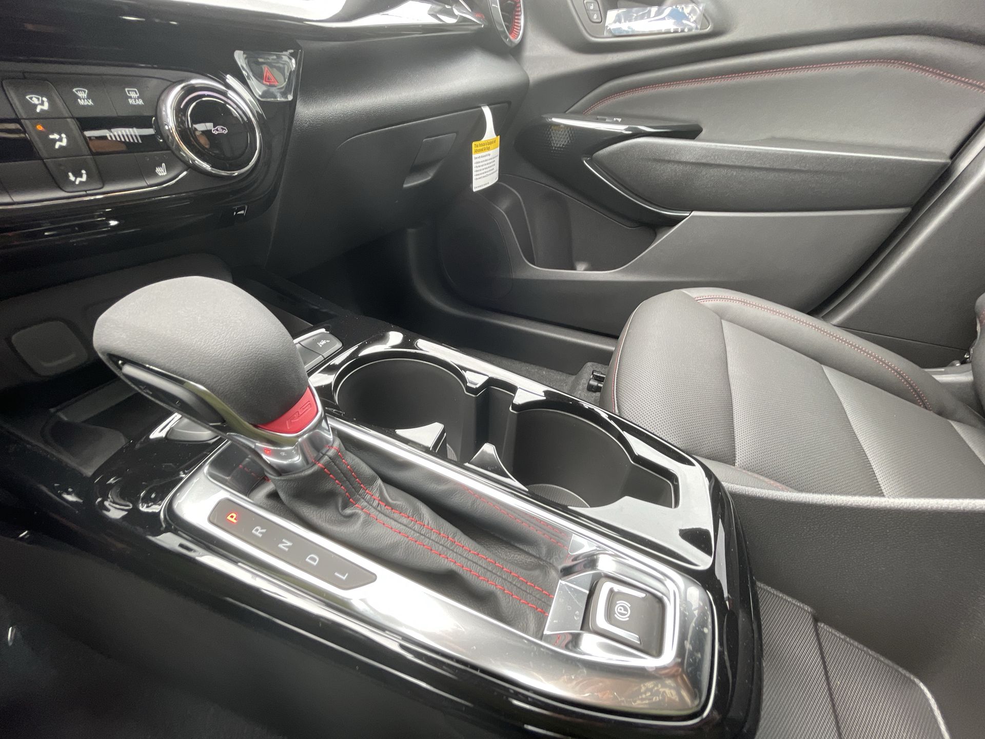2025 Chevrolet Trax photo 47