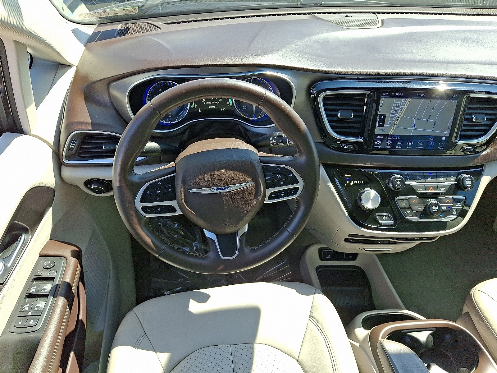 2019 Chrysler Pacifica Touring Plus photo 9