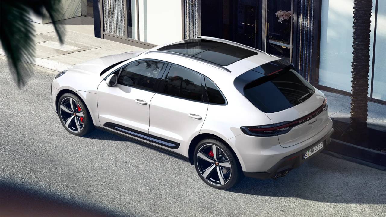 2025 Porsche Macan S photo 4