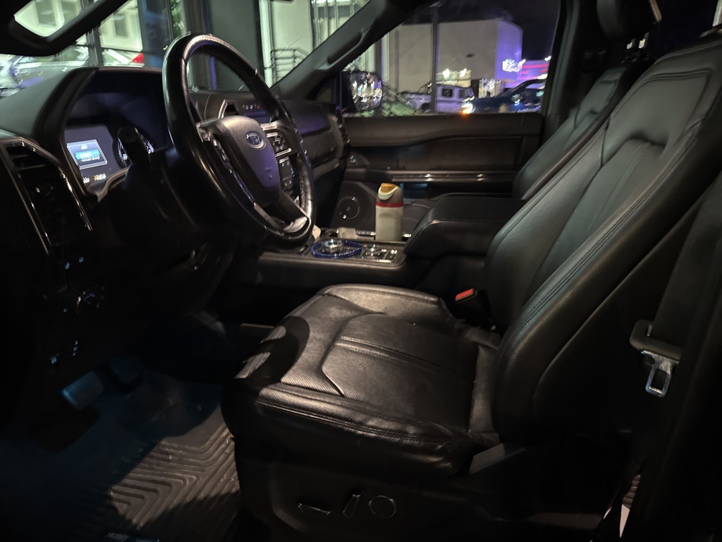2018 Ford Expedition MAX Limited photo 3