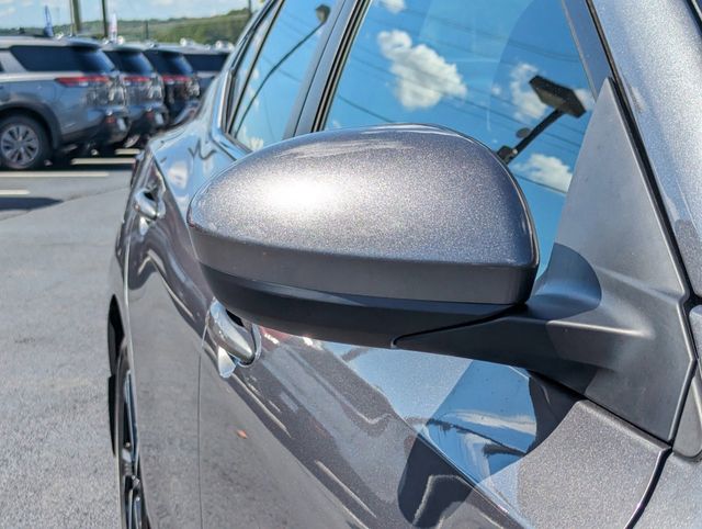 2025 Nissan Sentra SV photo 11