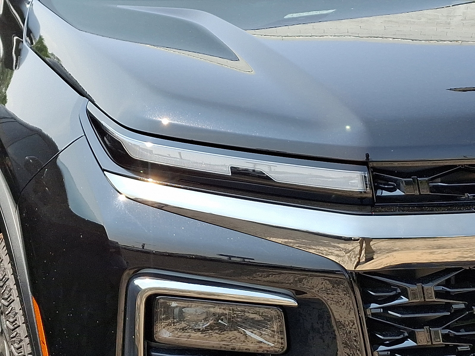 2026 Chevrolet Traverse Z71 photo 3