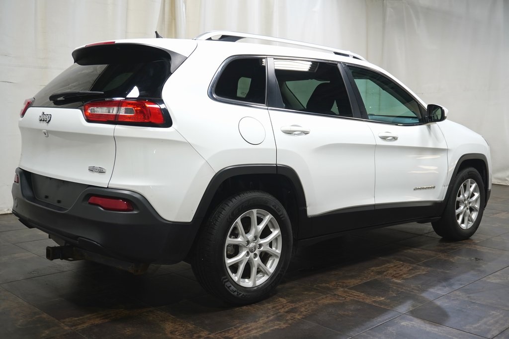 2016 Jeep Cherokee Latitude photo 4