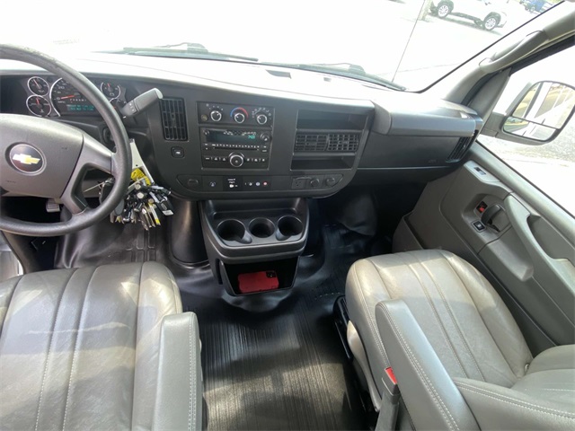 2015 Chevrolet Express 2500 LS Passenger photo 9