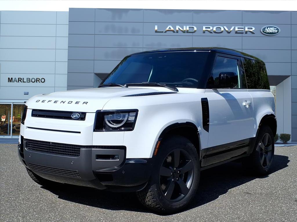 2026 Land Rover Defender V8's photo