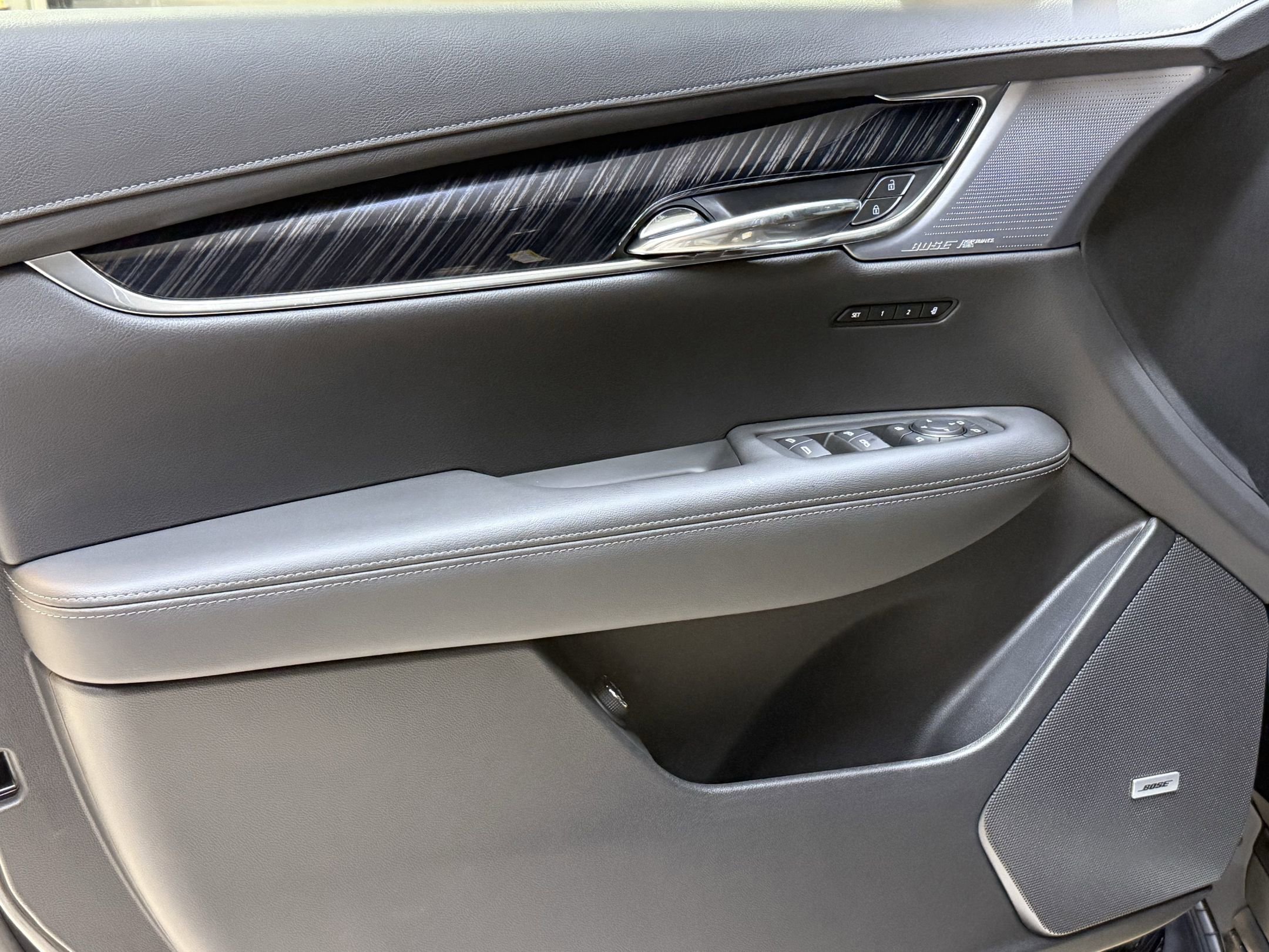 2025 Cadillac XT5 Premium Luxury photo 12