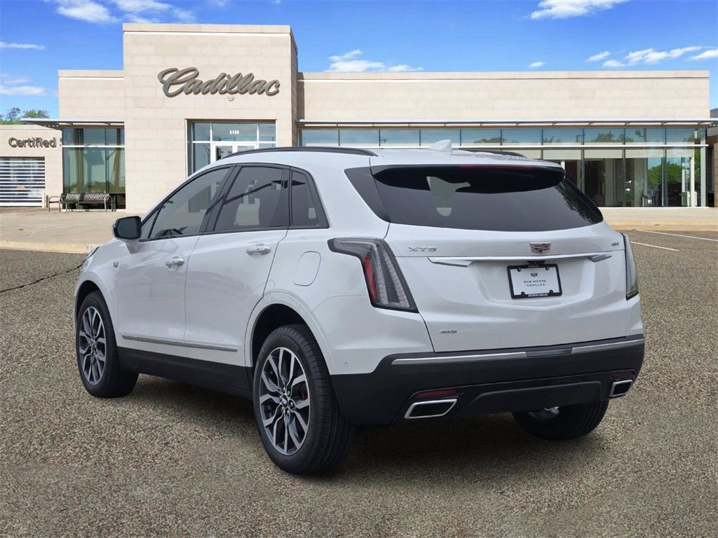 2025 Cadillac XT5 Sport photo 4