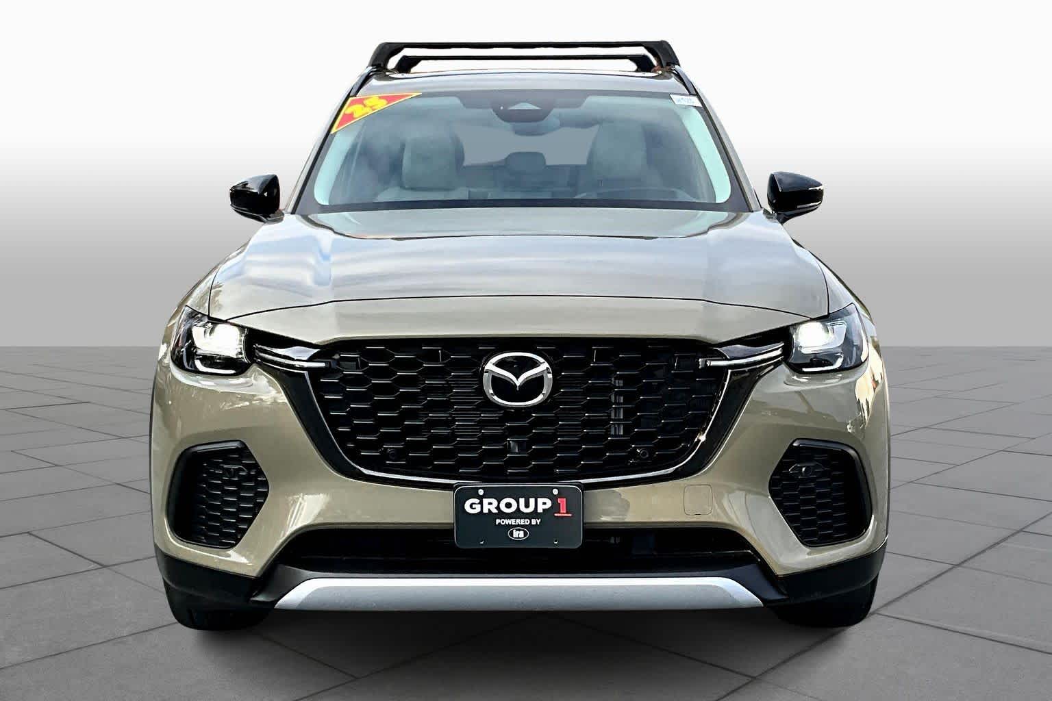 2025 Mazda CX-70 Plug-in Hybrid Premium photo 3