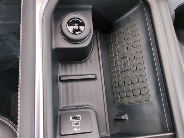 2025 Ford Expedition Platinum photo 21