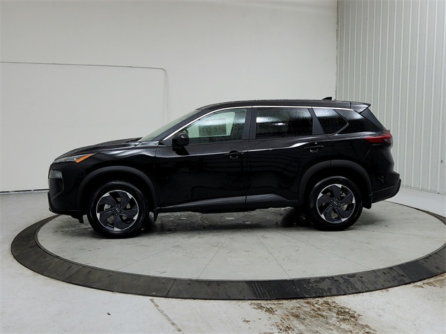 2025 Nissan Rogue SV photo 3