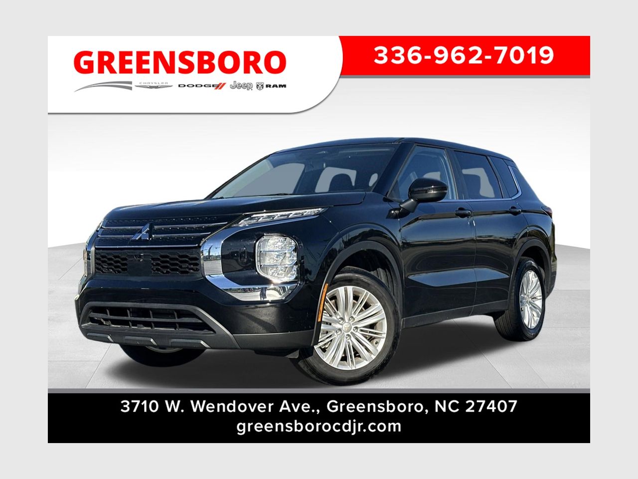 2024 Mitsubishi Outlander ES's photo