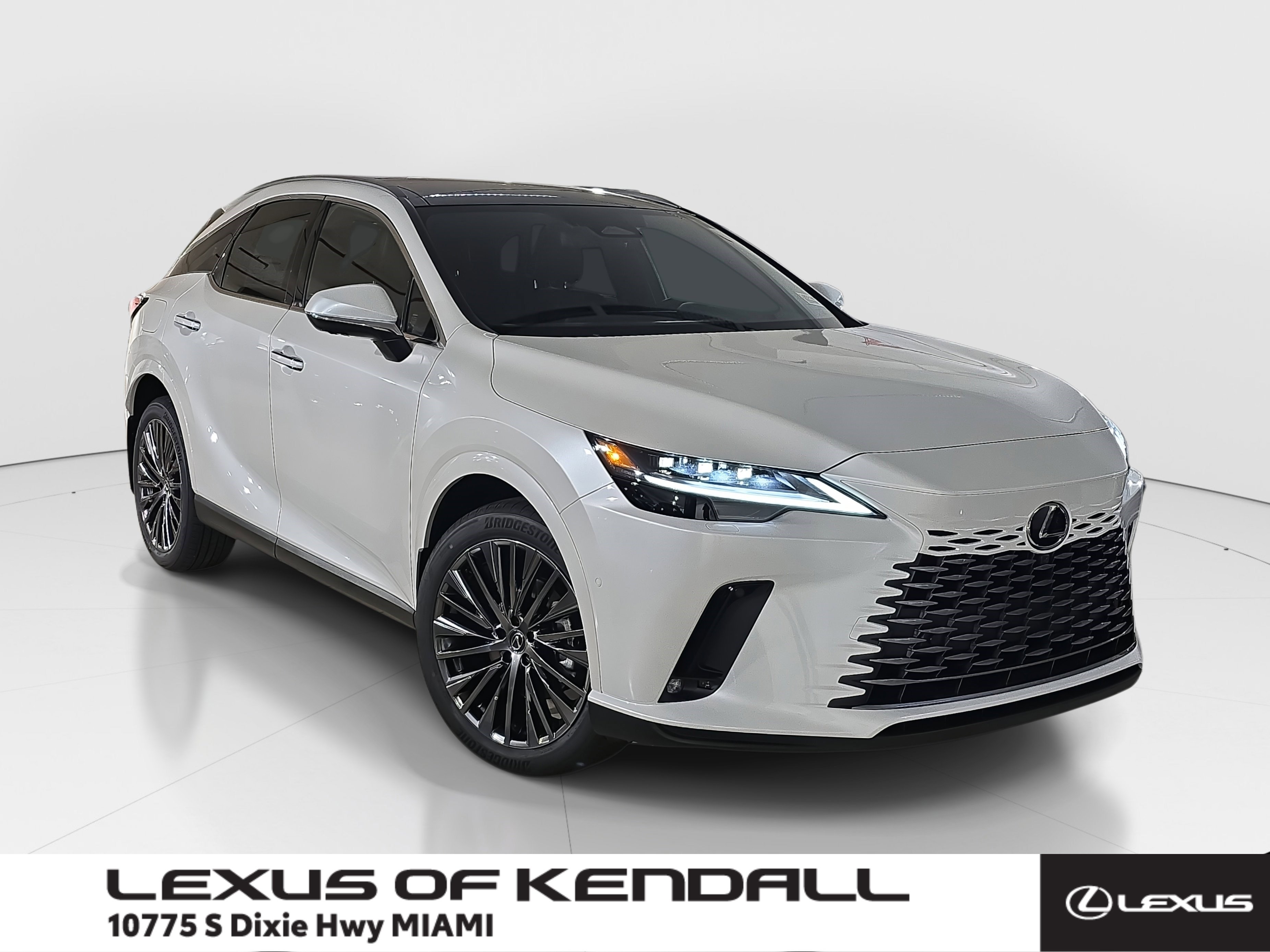 2025 Lexus RX PHEV 450h+'s photo