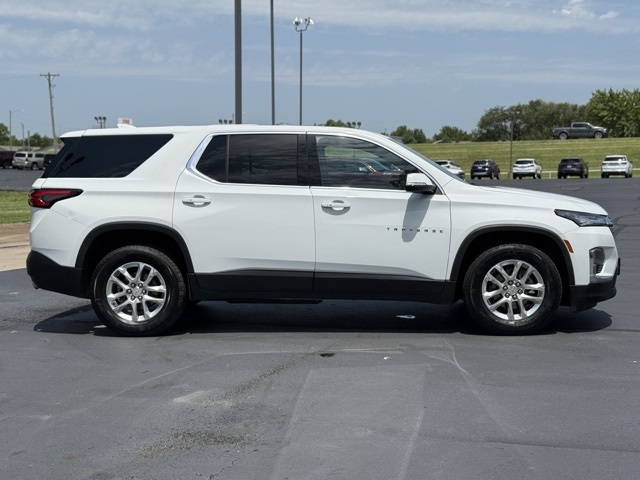 2023 Chevrolet Traverse LS photo 8