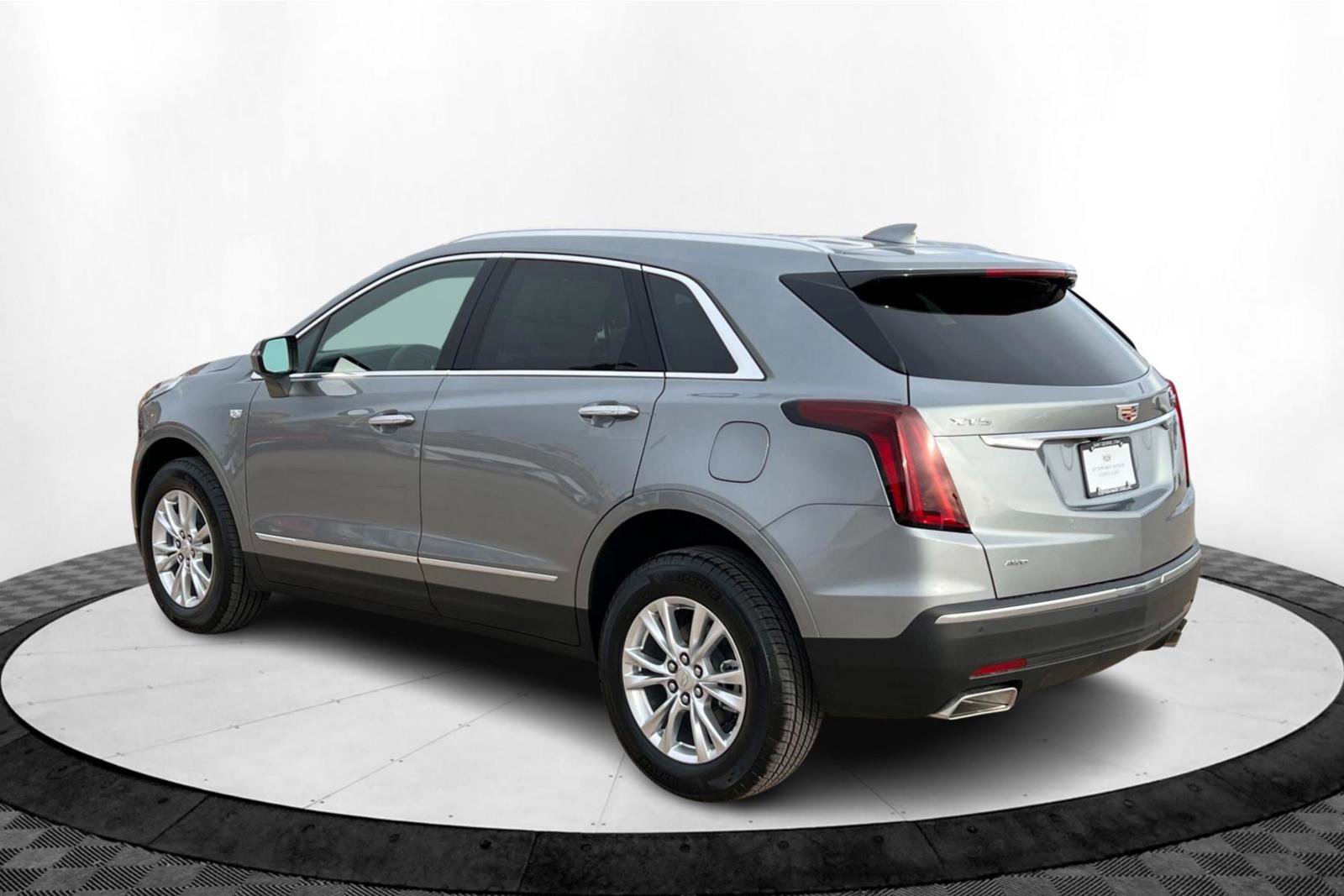 2025 Cadillac XT5 Luxury photo 3