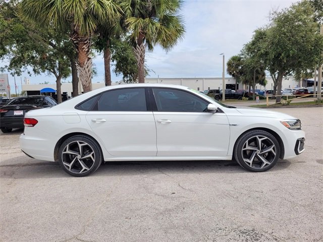 2020 Volkswagen Passat 2.0T R-Line photo 4