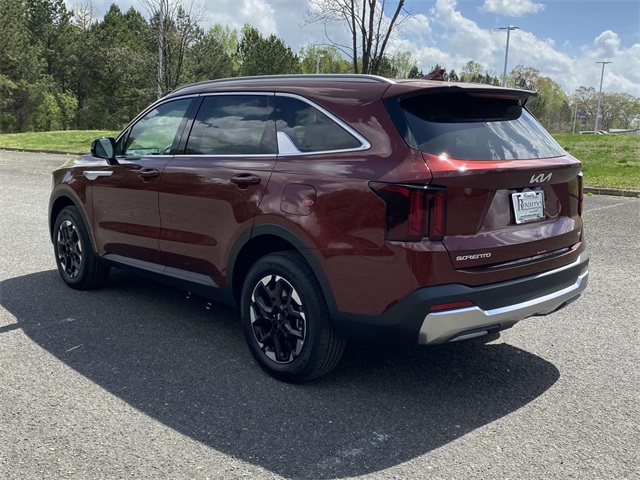 2025 Kia Sorento S photo 4