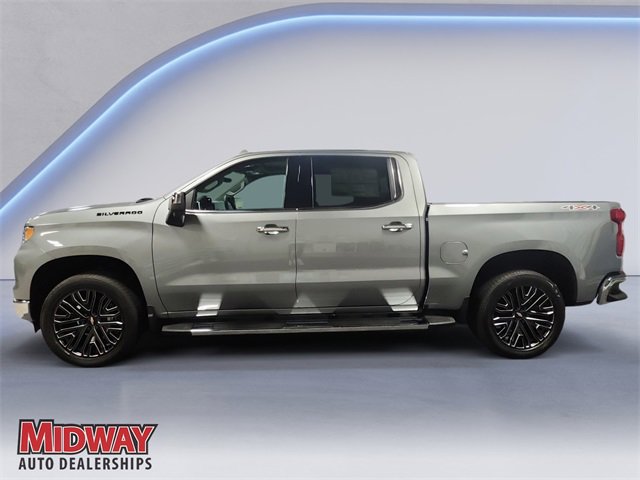 2026 Chevrolet Silverado 1500 LTZ photo 2