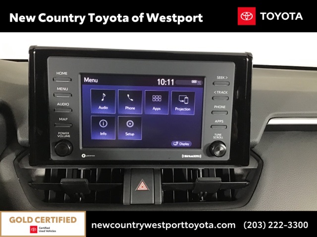 2022 Toyota RAV4 LE photo 8