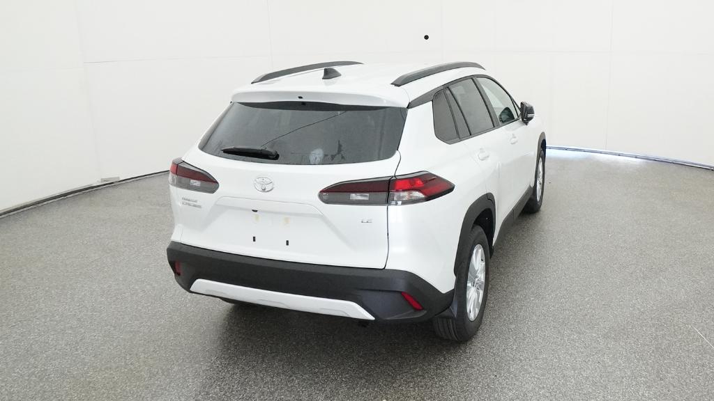 2026 Toyota Corolla Cross LE photo 19