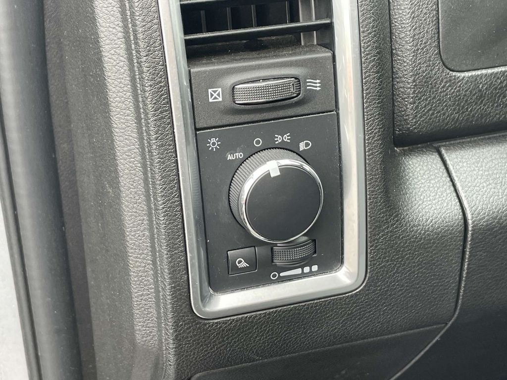 2024 Ram 1500 Classic SLT photo 26