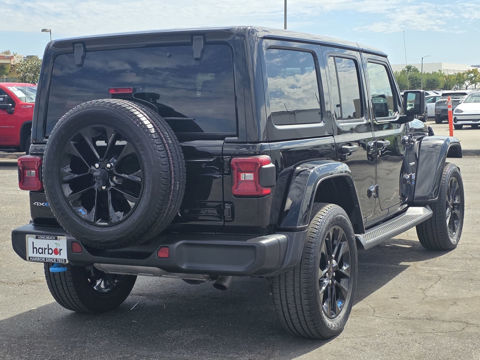 2022 Jeep Wrangler Unlimited Sahara 4xe photo 7