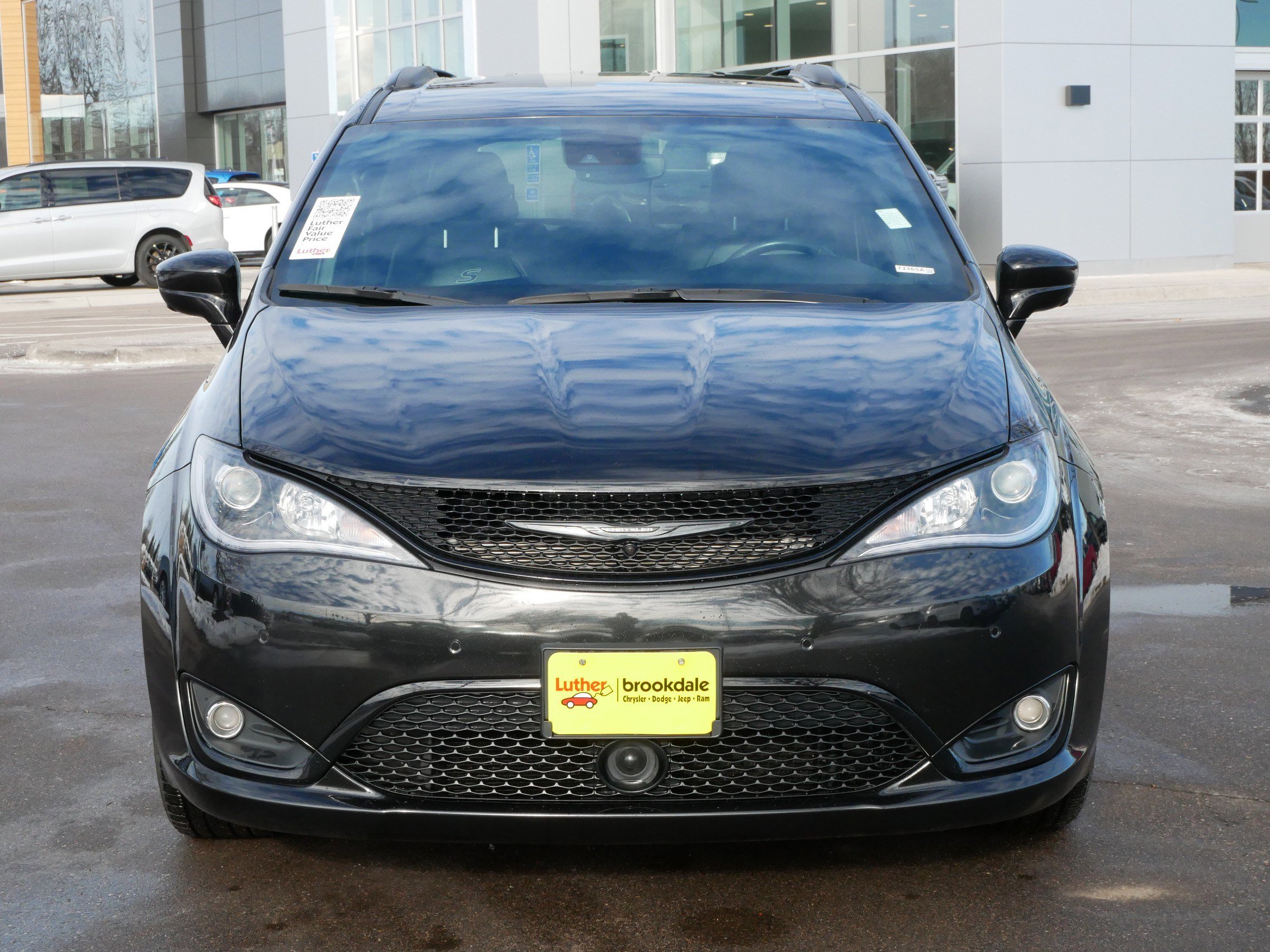 Certified 2020 Chrysler Pacifica Touring L Plus with VIN 2C4RC1EG1LR192923 for sale in Brooklyn Park, Minnesota