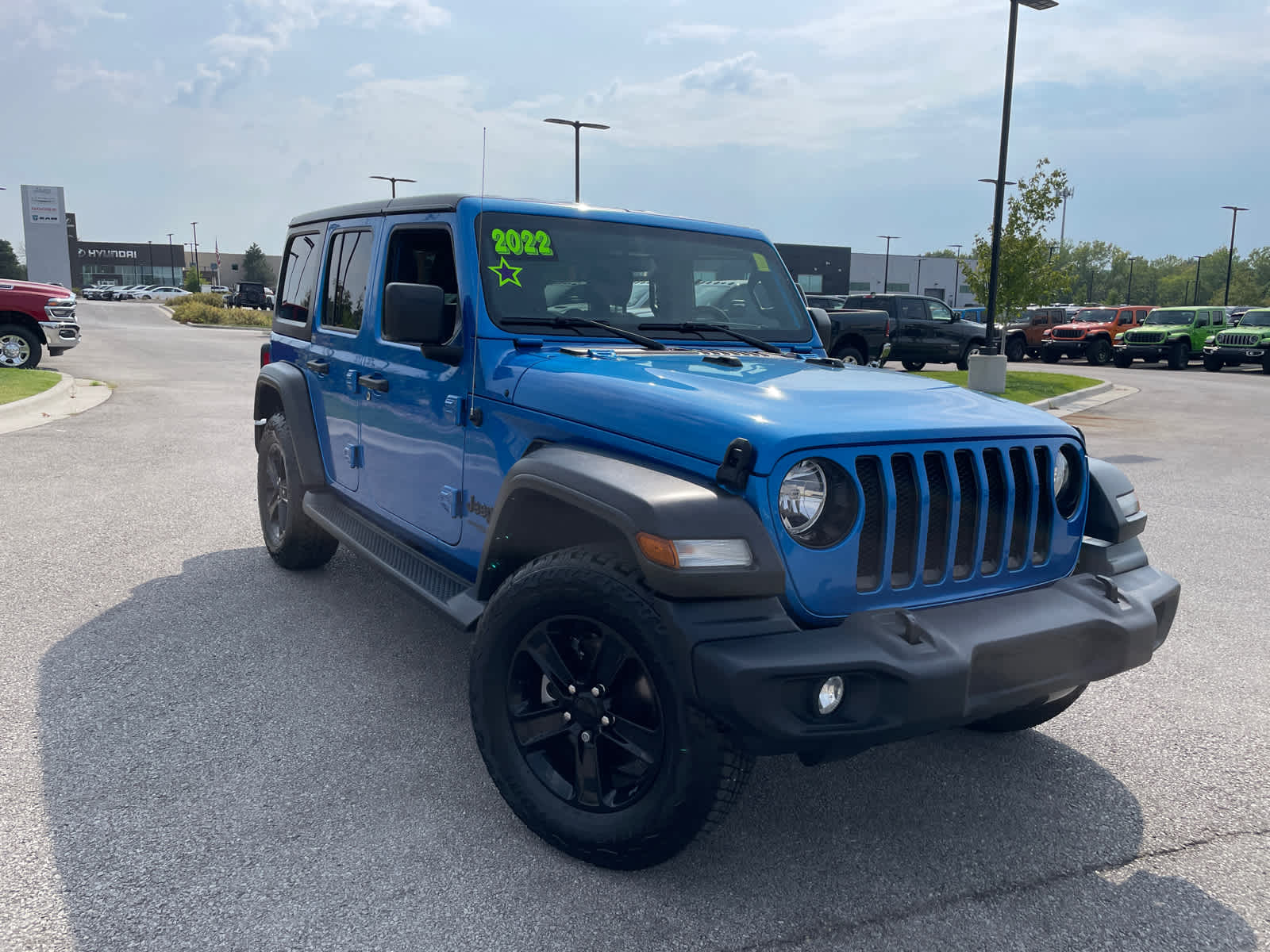 2022 Jeep Wrangler Unlimited Sport Altitude photo 2