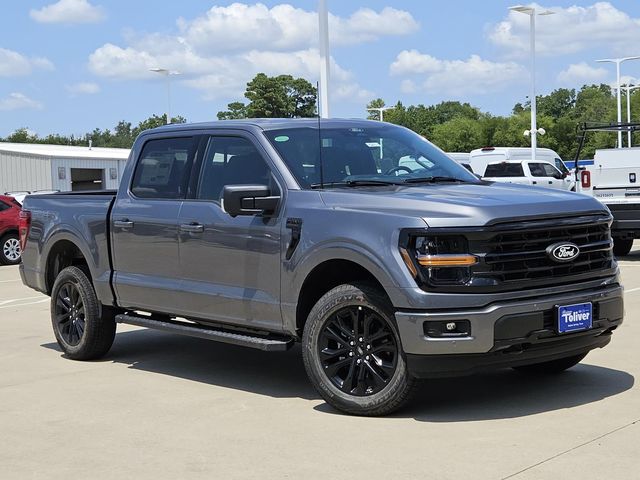 2025 Ford F-150 XLT photo 2