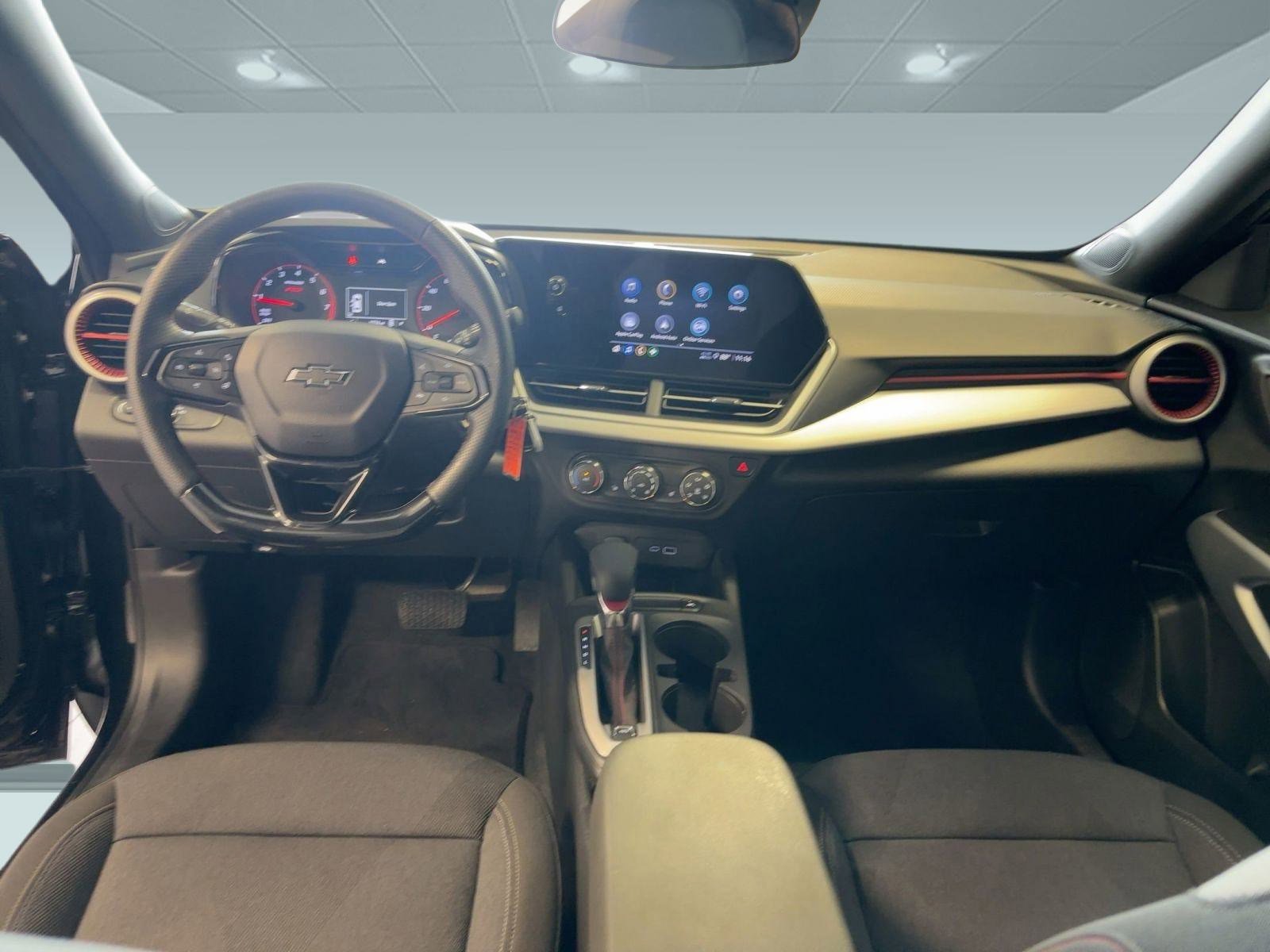 2024 Chevrolet Trax photo 15