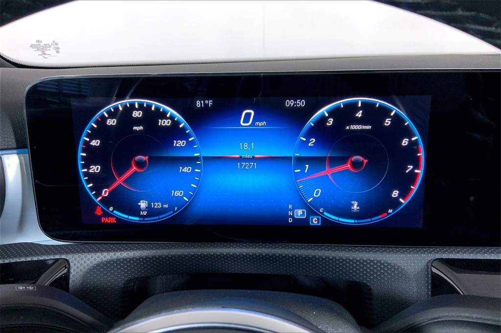 2022 Mercedes Benz A 220 photo 20