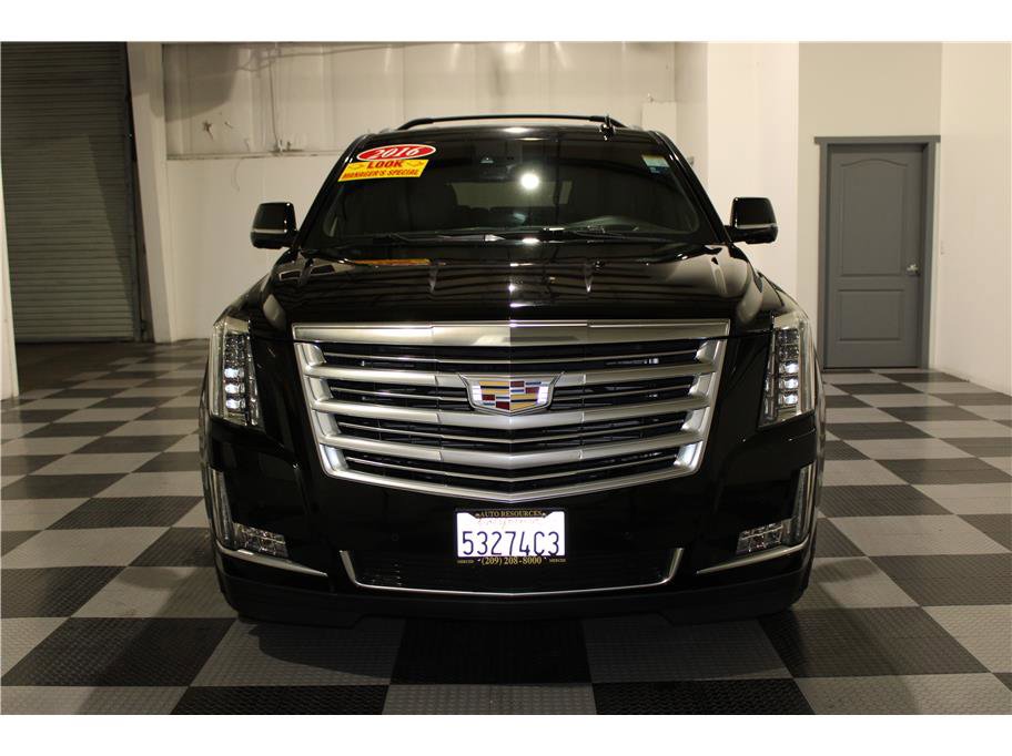 2016 Cadillac Escalade ESV Platinum photo 2