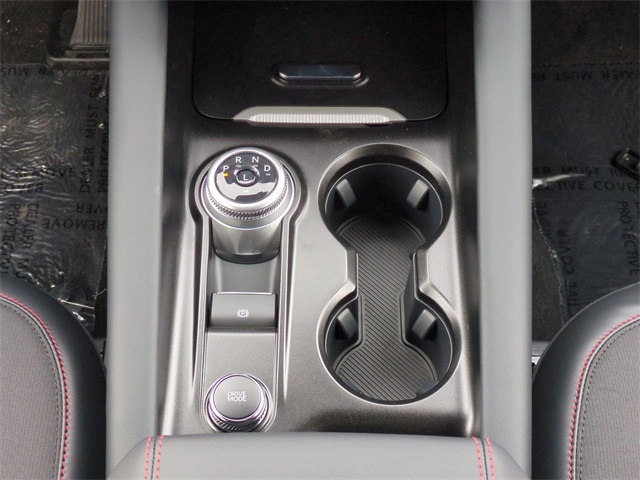 2025 Ford Explorer ST-Line photo 18